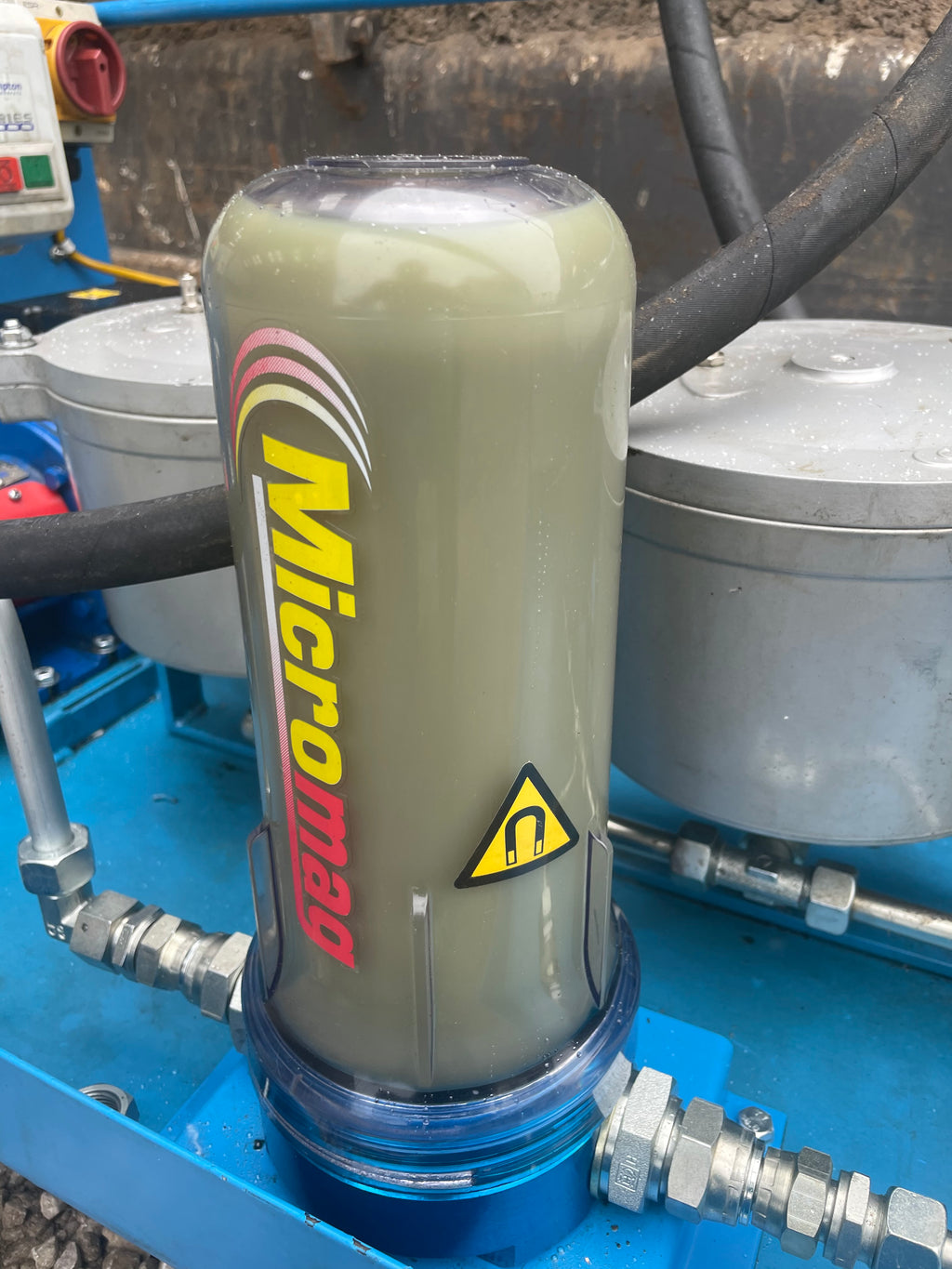 Kleenoil By-pass Filtration System MS8 - c/w Micromag M10 Oil purification cart.
