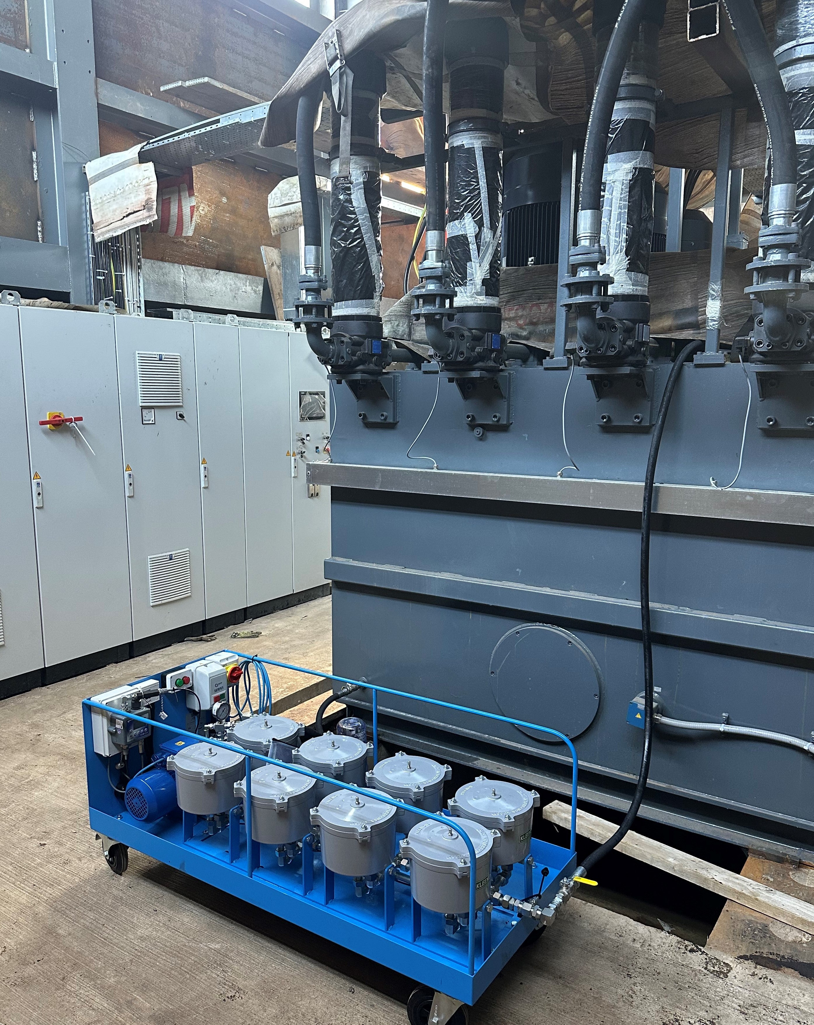 Kleenoil By-pass Filtration System MS8 - c/w Micromag M10 Oil purification cart.